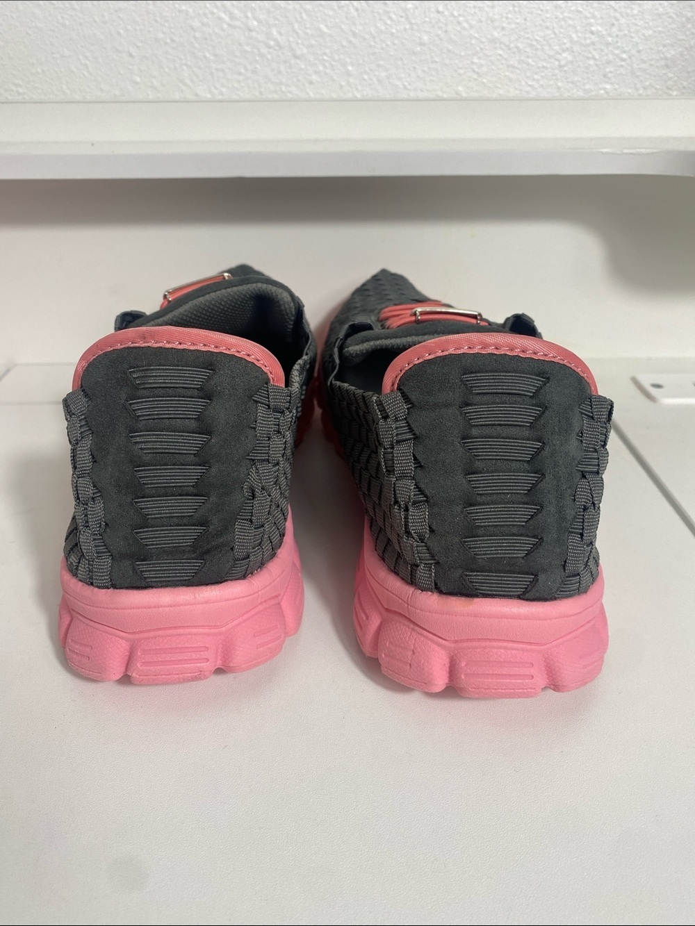 Zee Alexis Gray Woven Slip-On Sneakers with Pink Accents Size 10 - Picture 5 of 16